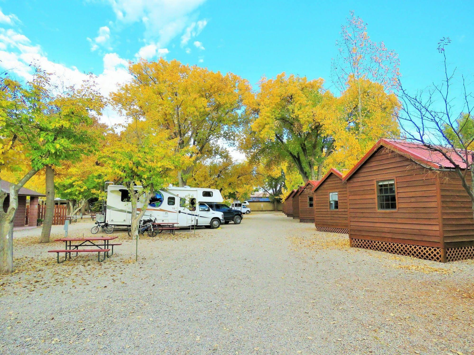 Sun Outdoors Moab Downtown Hotel Buitenkant foto