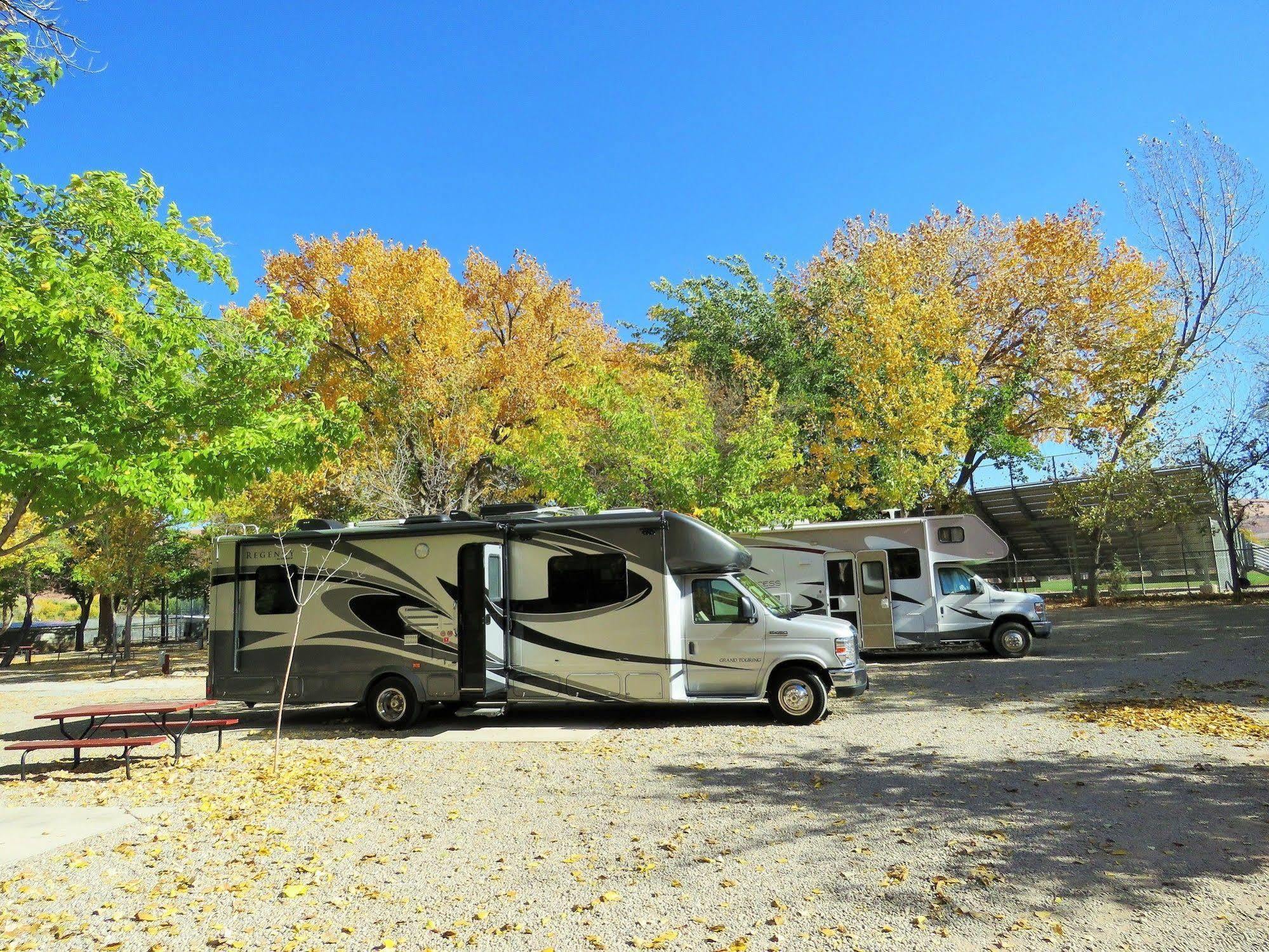 Sun Outdoors Moab Downtown Hotel Buitenkant foto